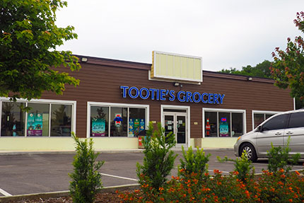 Tooties Grocery exterior